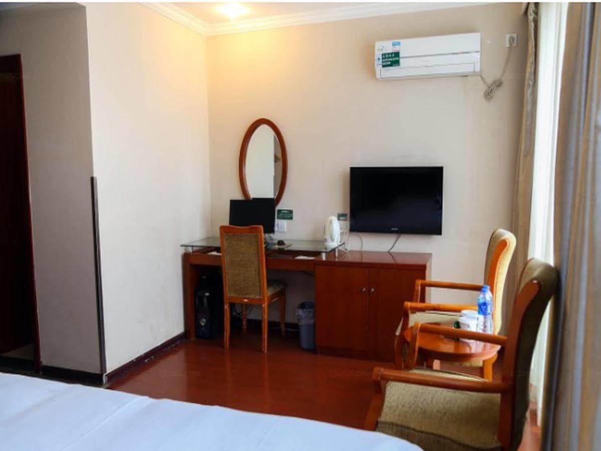 Greentree Inn Jiangsu Wuxi Hubin Business Street Business Hotel Buitenkant foto